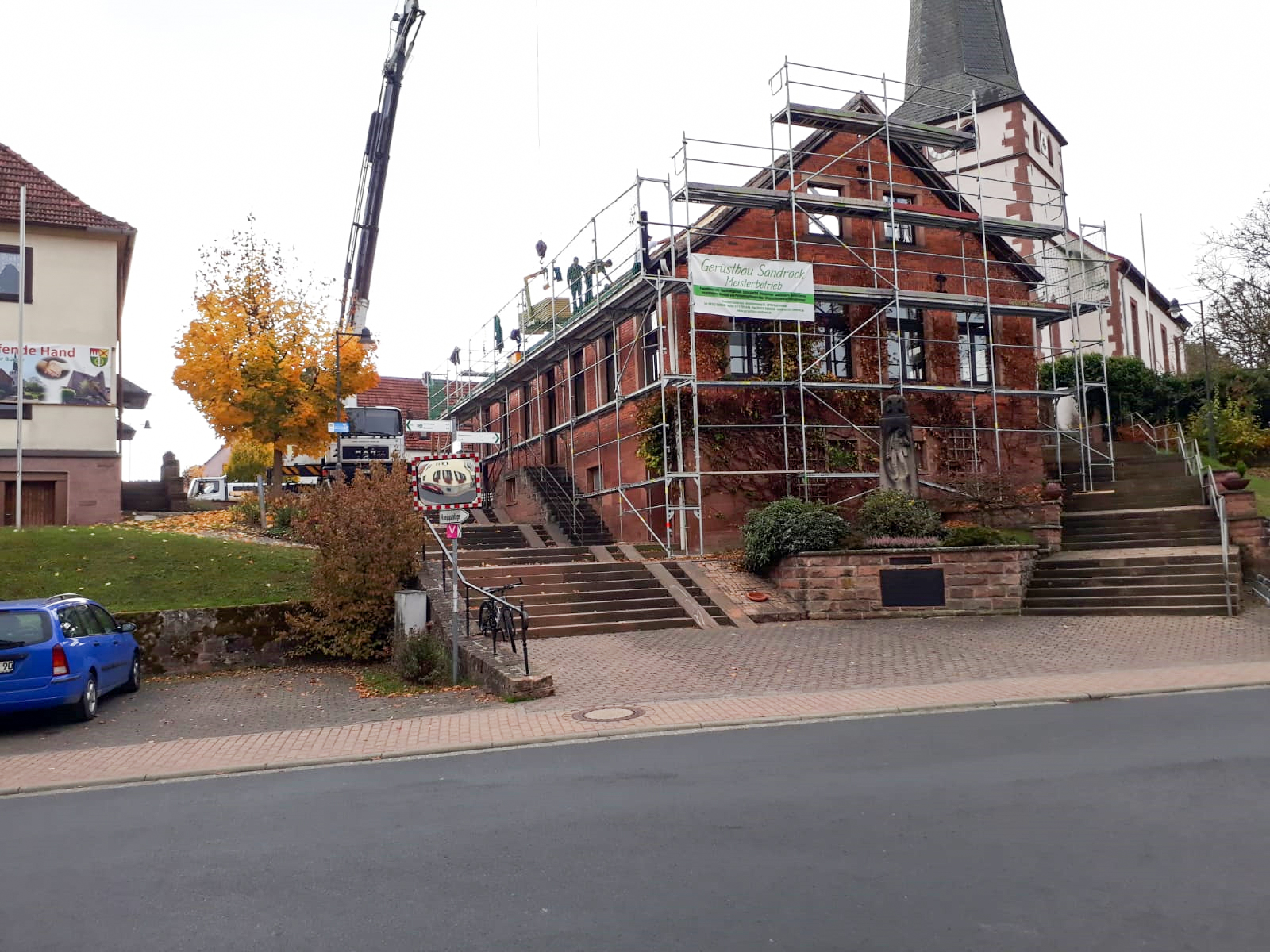 Renovierung der alten Schule zum "sozialen Treff"
