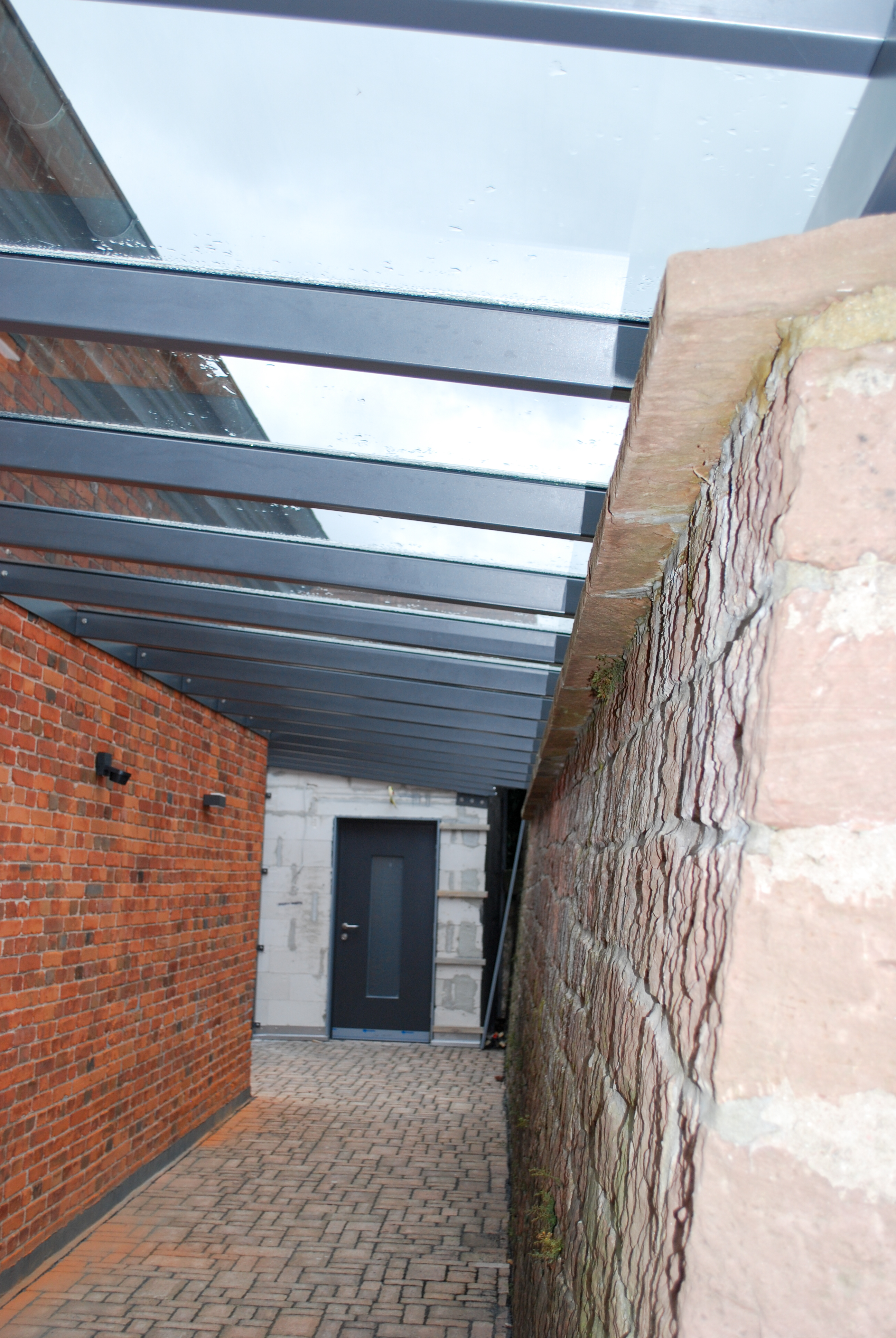 Renovierung der alten Schule zum "sozialen Treff"