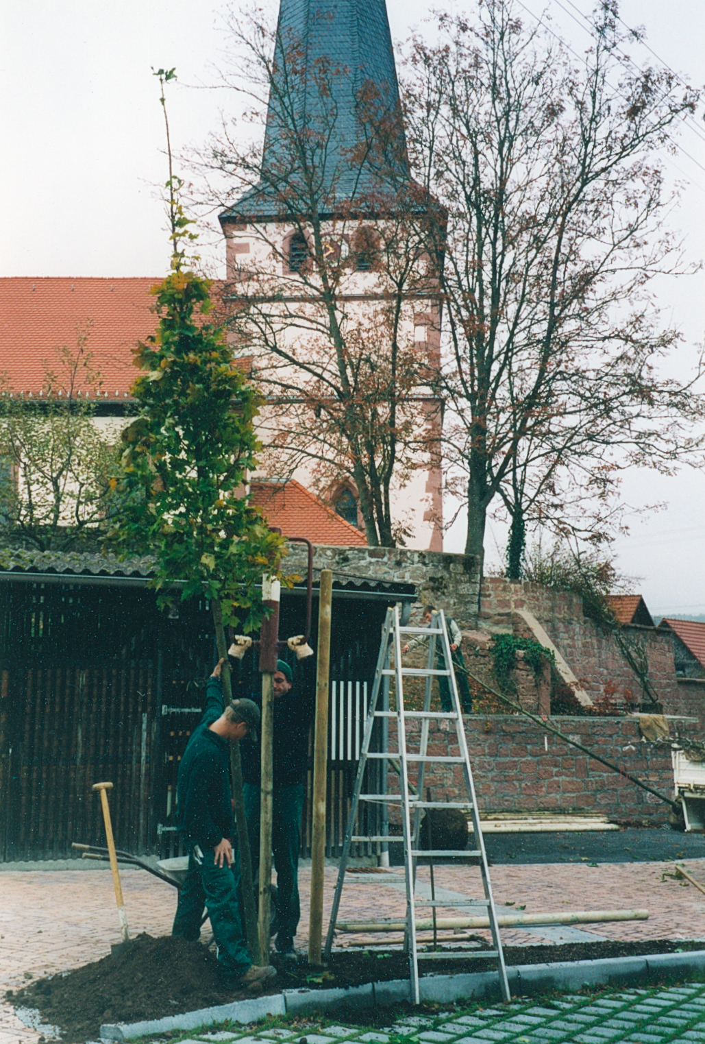 Landschaftsbau im Oktober 2003
