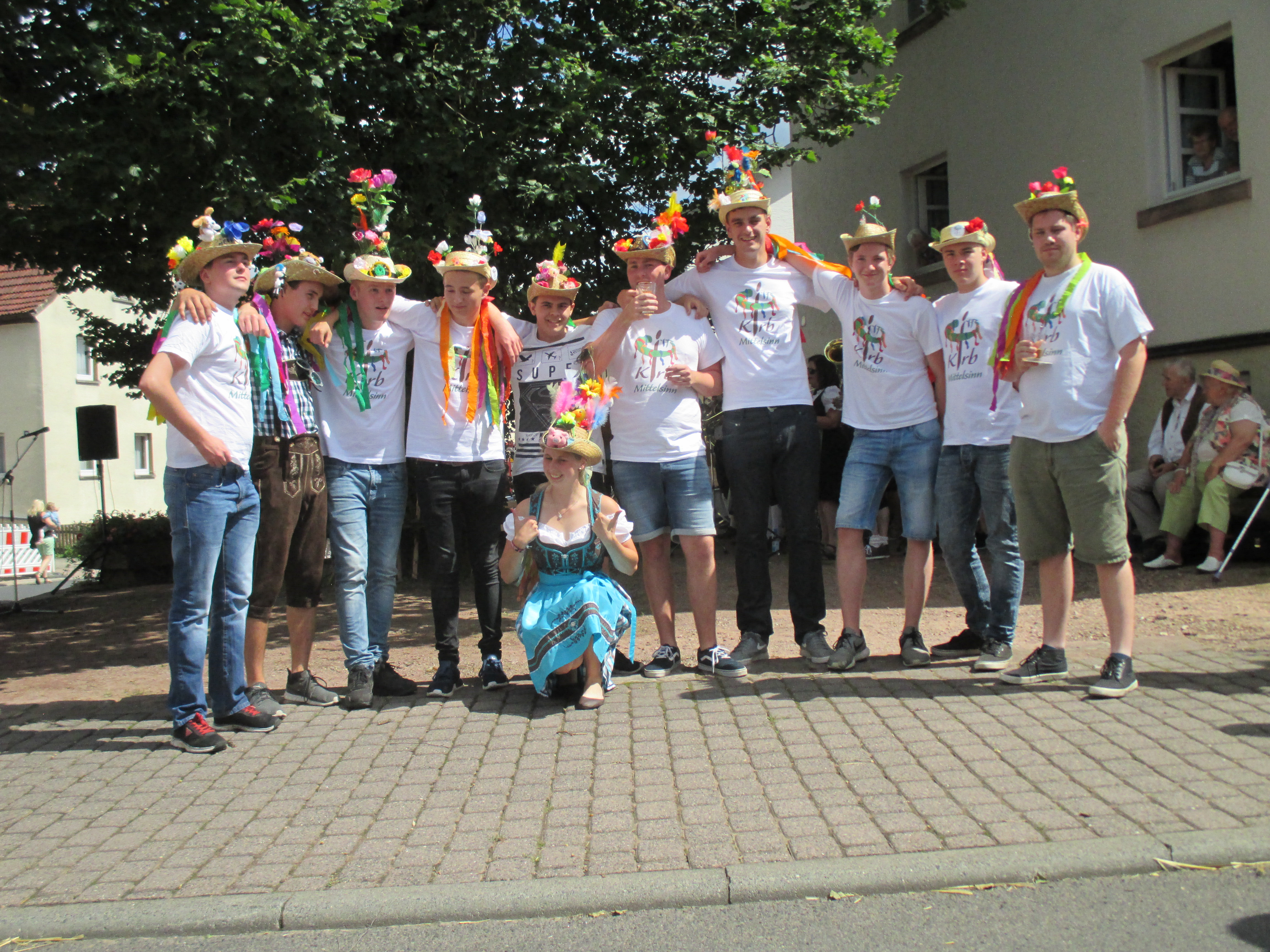 Kirbsonntag, Tanz um die Linde