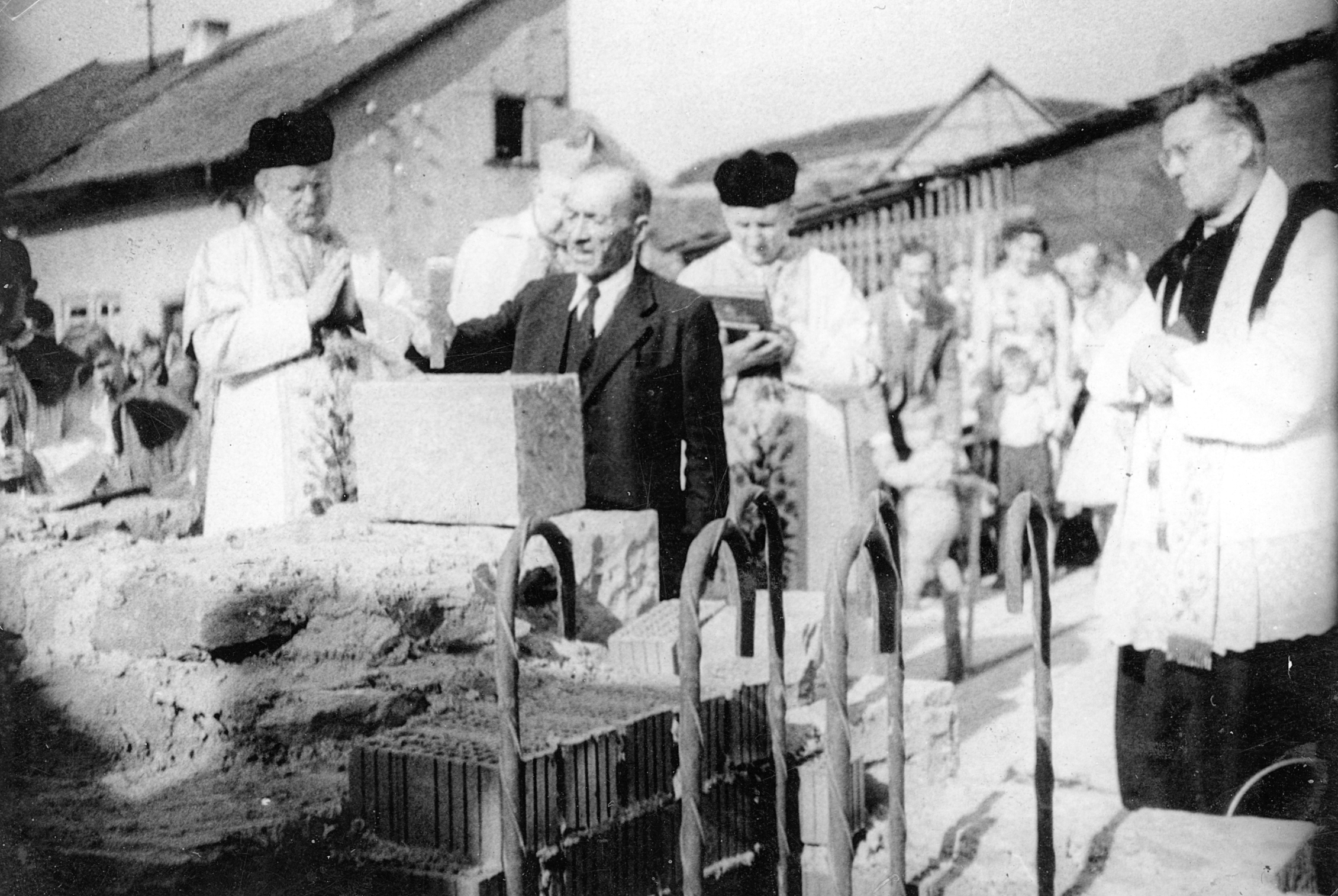 Grundsteinlegung der katholischen Kirche