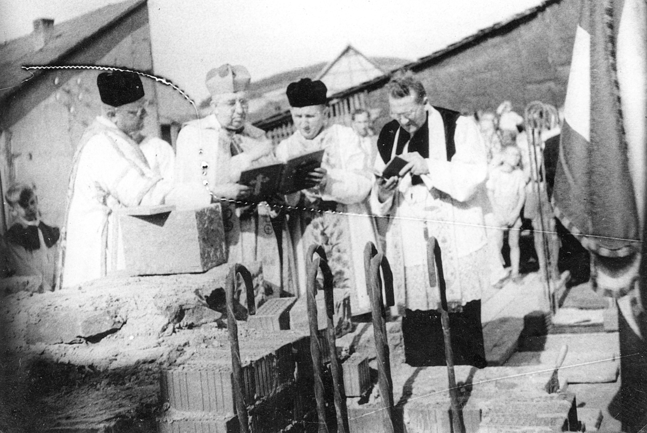 Grundsteinlegung der katholischen Kirche