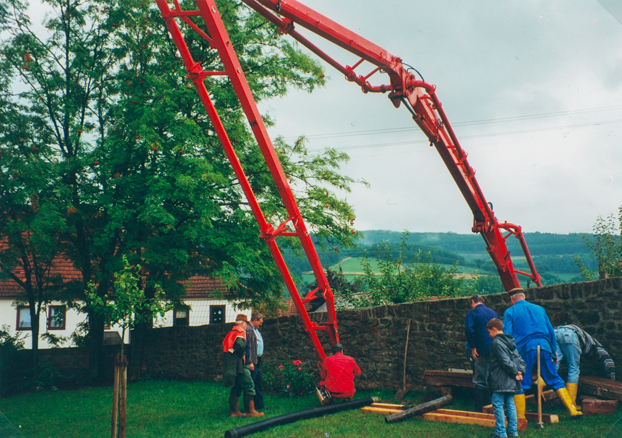 Betonverfüllung am 14.07.2000