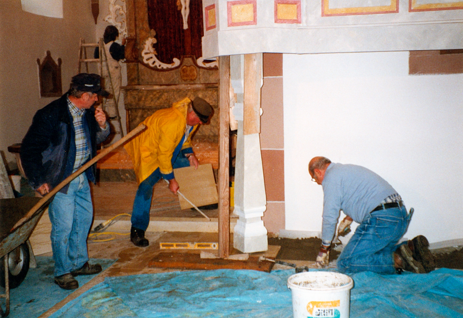 Bodenverlegung am 10.10.2000